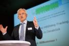 Stellte die erste Stellungnahme von ExxonMobil auf die Risikostudie vor: Dr. Gernot Kalkoffen, Vorstandsvorsitzender der ExxonMobil Central Europe Holding GmbH Stellte die erste Stellungnahme von ExxonMobil auf die Risikostudie vor: Dr. Gernot Kalkoffen, Vorstandsvorsitzender der ExxonMobil Central Europe Holding GmbH